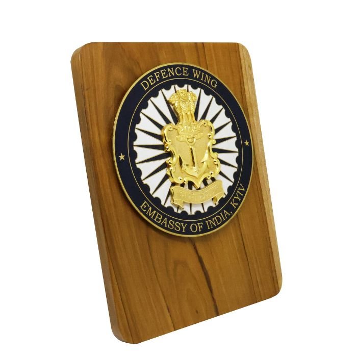 Mementos/Crests 17